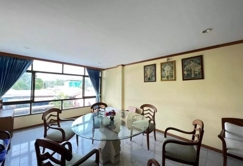 Retkeilymaja Baan Wang Bua