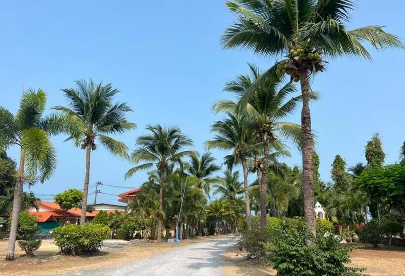 Retkeilymaja Baan Wang Bua