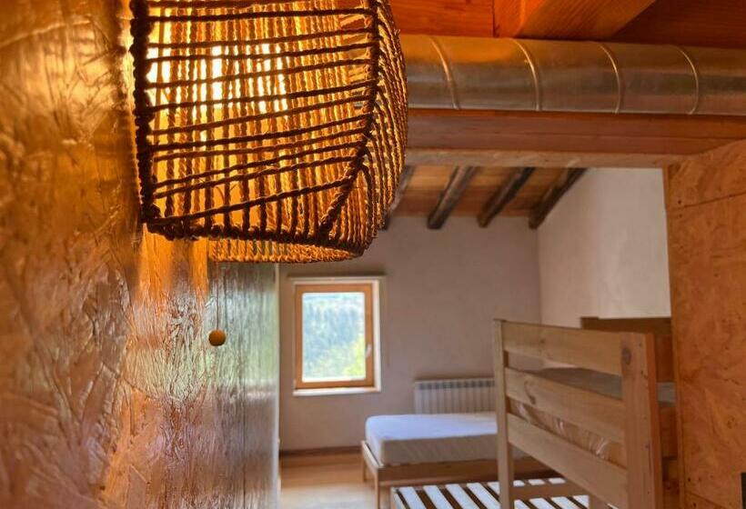 هاستل Paorra Baserria