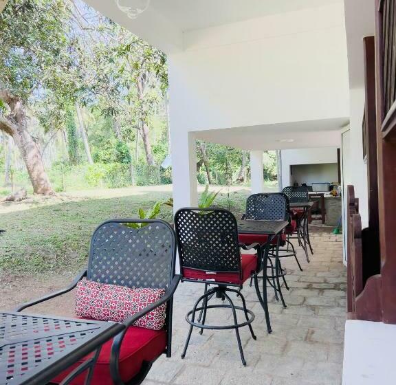 مبيت وإفطار Coco Mantra Ilukwehera Estate