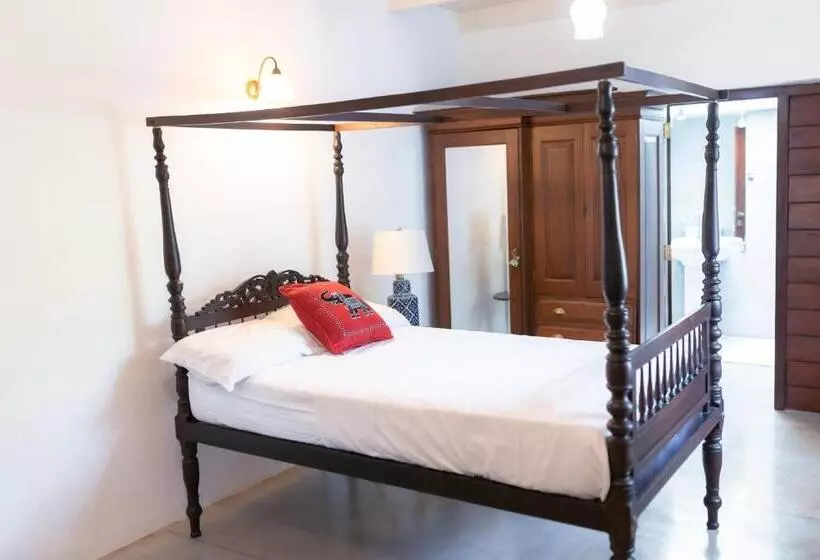 ベッドアンドブレックファースト Coco Mantra Ilukwehera Estate