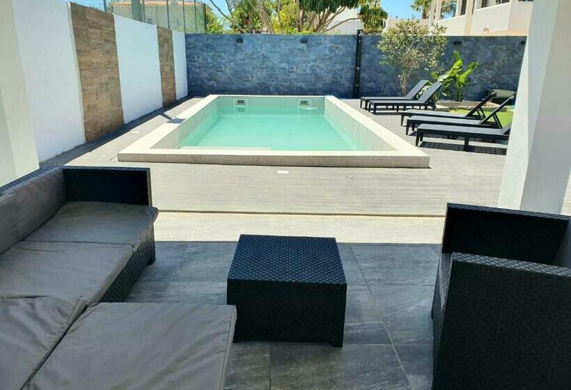 تختخواب و صبحانه Wakeup Villa