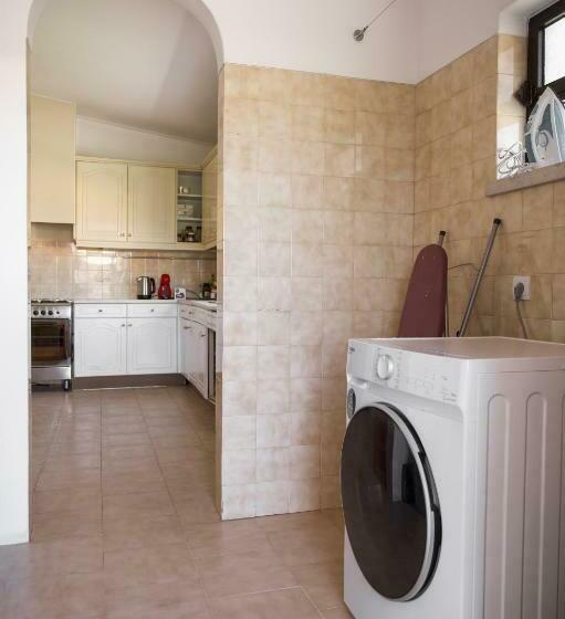 تختخواب و صبحانه Wakeup Villa