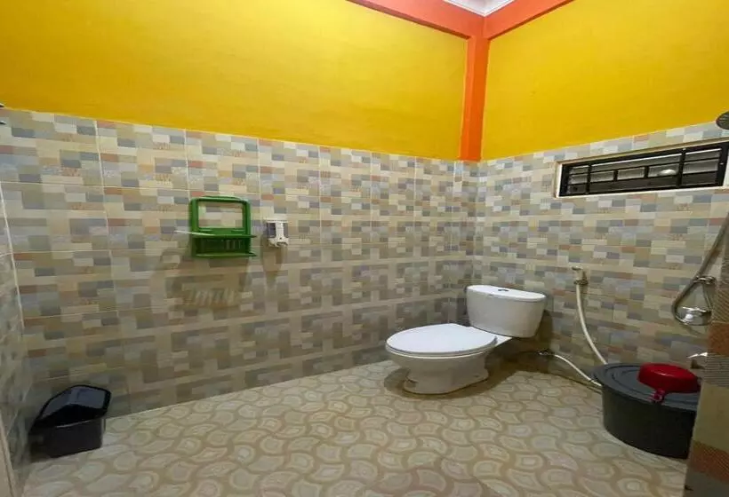 Hotelli Oyo 92502 Penginapan Rokan Permai Syariah