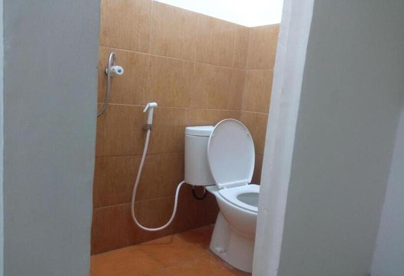 בית מלון כפרי Oyo 92502 Penginapan Rokan Permai Syariah