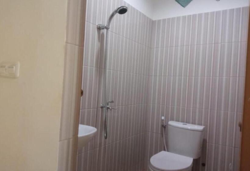 בית מלון כפרי Oyo 92502 Penginapan Rokan Permai Syariah