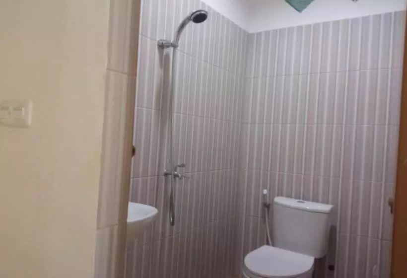 Hotelli Oyo 92502 Penginapan Rokan Permai Syariah