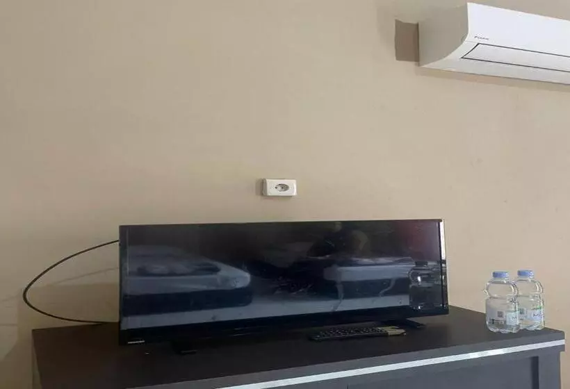 Hotelli Oyo 92502 Penginapan Rokan Permai Syariah