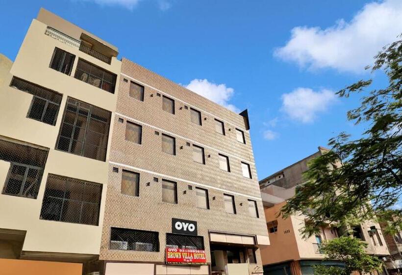 Hotel Oyo Flagship 81202 Brown Villa