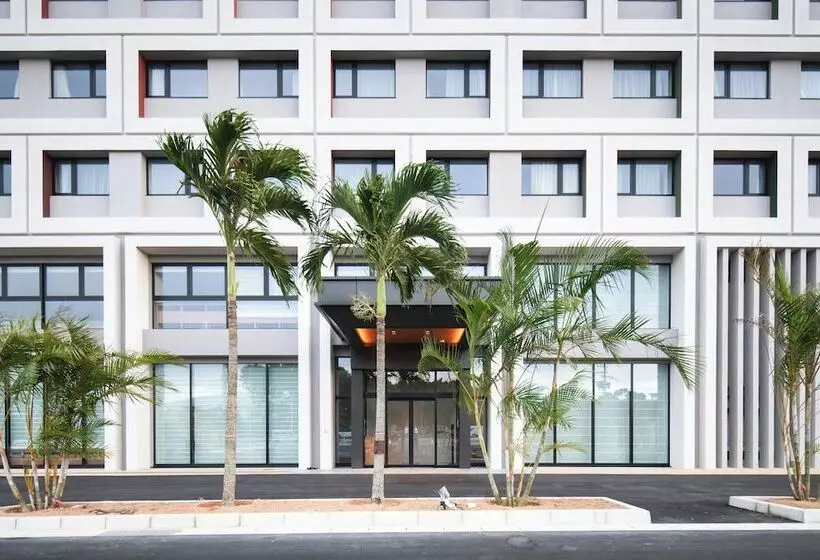 Hotelli Ref Okinawa Arena By Vessel