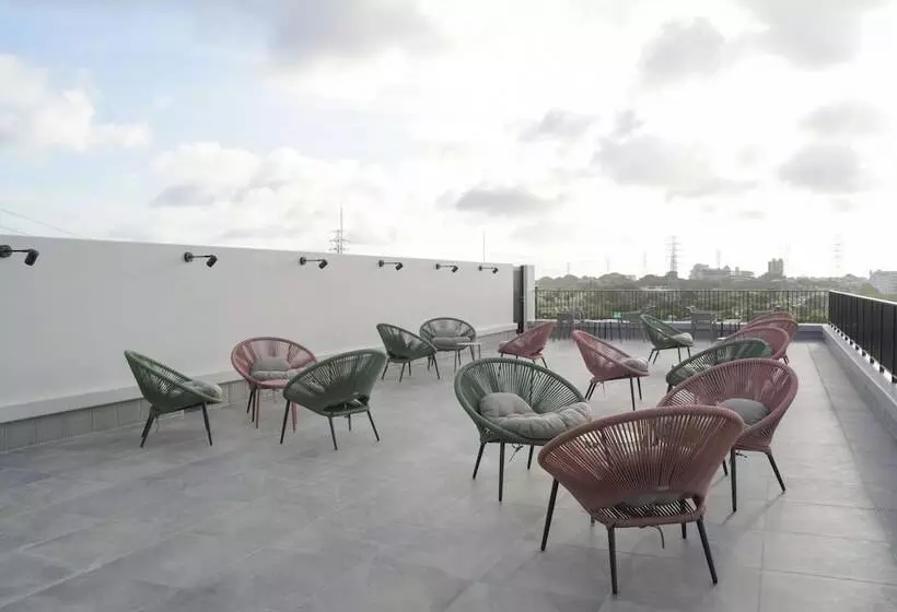 Hotelli Ref Okinawa Arena By Vessel