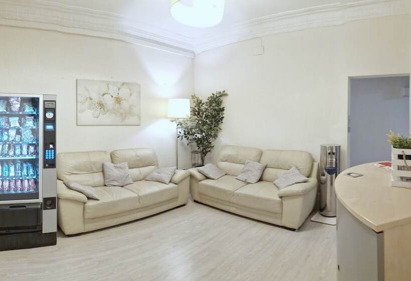 پانسیون Space Center Madrid