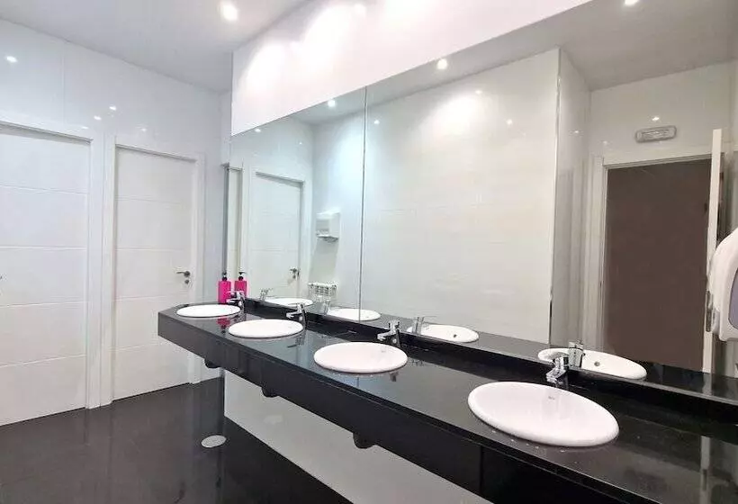 پانسیون Space Center Madrid