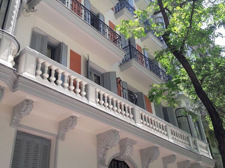 پانسیون Space Center Madrid