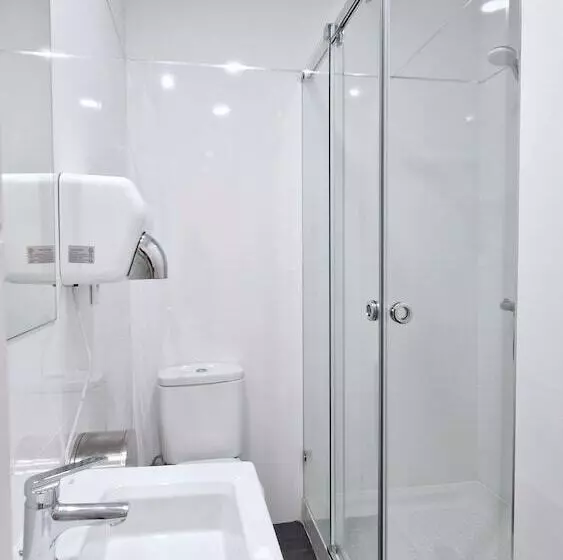 پانسیون Space Center Madrid