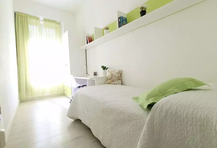 پانسیون Space Center Madrid