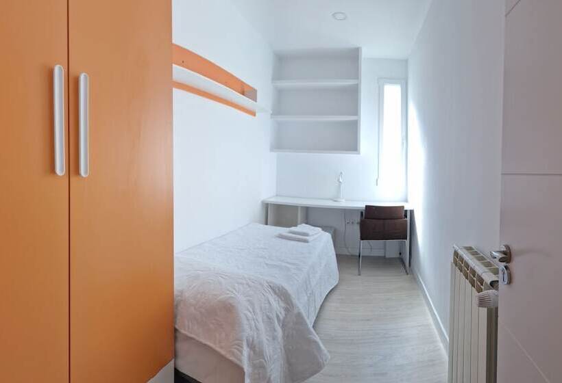 پانسیون Space Center Madrid