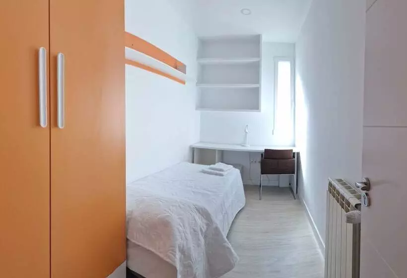 پانسیون Space Center Madrid