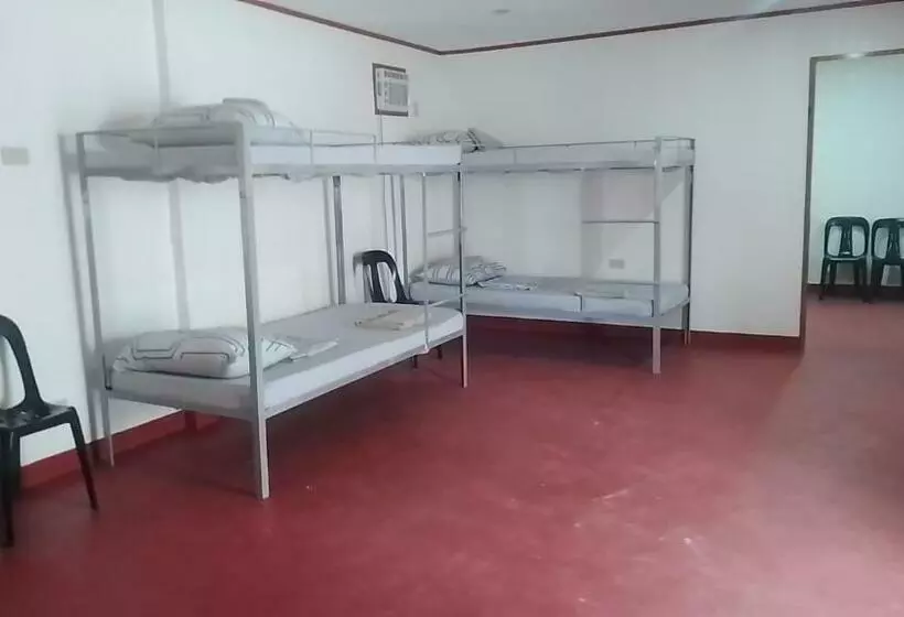 Retkeilymaja Aroma S Guest House