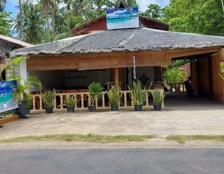 Retkeilymaja Aroma S Guest House