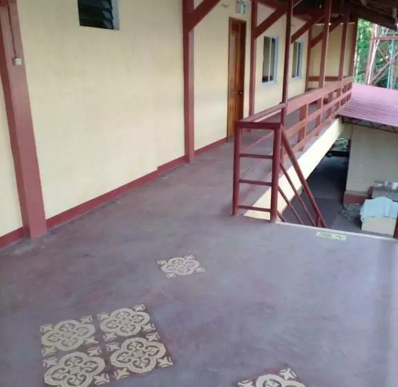 Retkeilymaja Aroma S Guest House