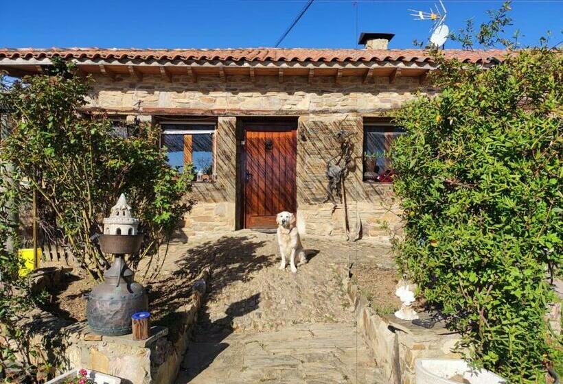 Albergue La Casa Del Camino