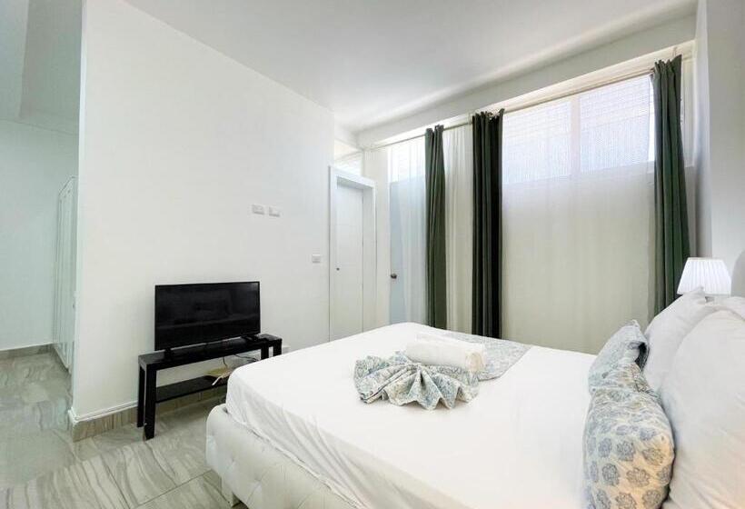 Rooftop Pool Ducassi Studio Suites Deluxe Hotel Beach Club & Spa