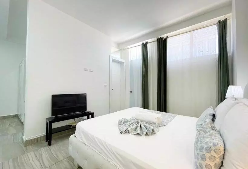 Rooftop Pool Ducassi Studio Suites Deluxe Hotel Beach Club & Spa