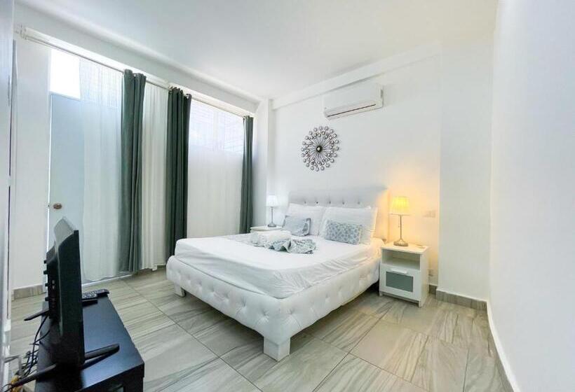 Rooftop Pool Ducassi Studio Suites Deluxe Hotel Beach Club & Spa