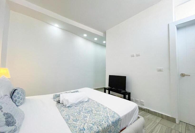 Rooftop Pool Ducassi Studio Suites Deluxe Hotel Beach Club & Spa