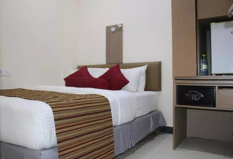 هتل Beehive Central