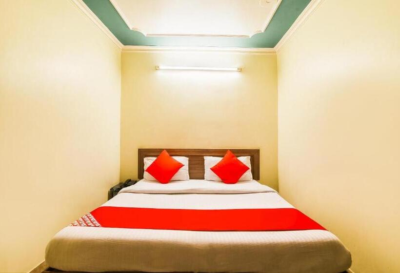 Hotelli Oyo Flagship 81108  King Palace