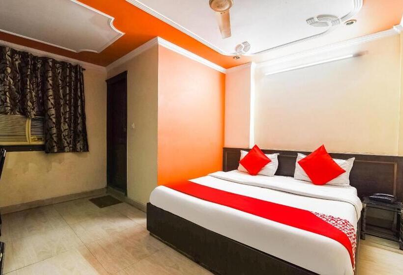 Hotelli Oyo Flagship 81108  King Palace