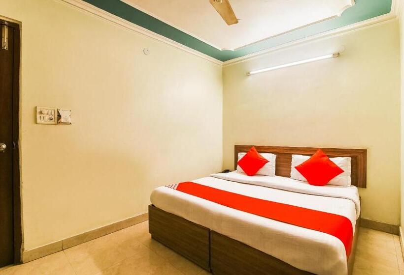 Hotelli Oyo Flagship 81108  King Palace