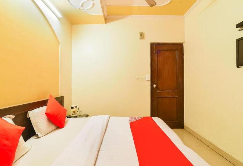 Hotelli Oyo Flagship 81108  King Palace