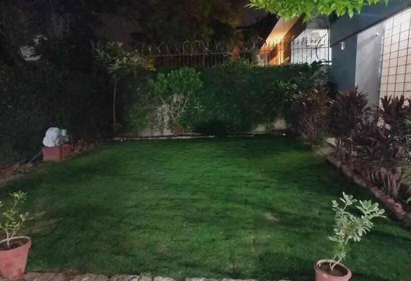 پانسیون Travel Inn Islamabad