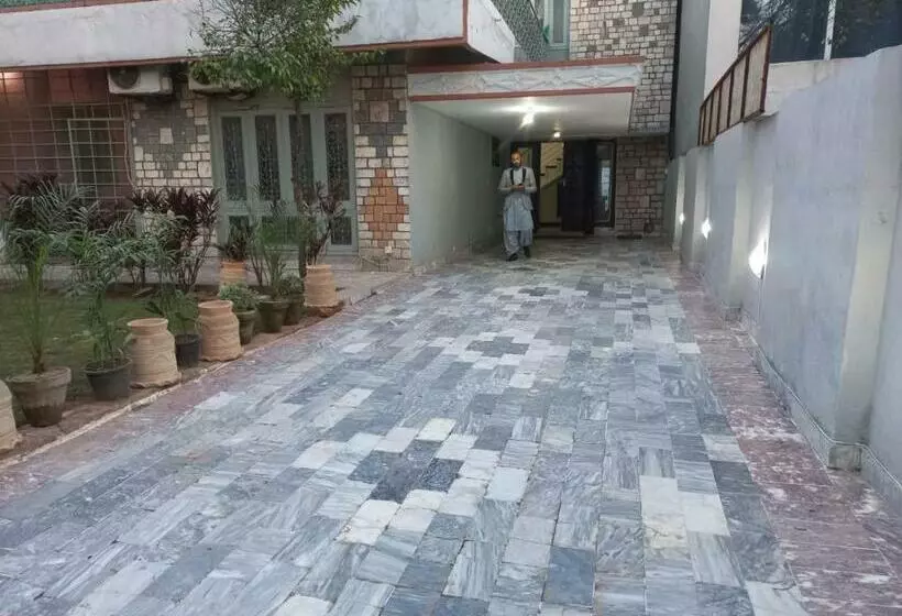 پانسیون Travel Inn Islamabad