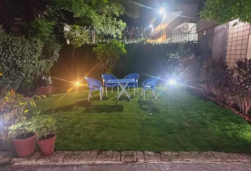 پانسیون Travel Inn Islamabad