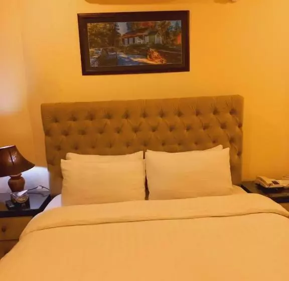 پانسیون Travel Inn Islamabad