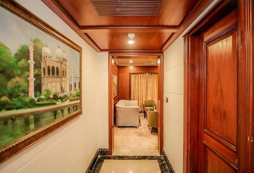 Regenta Central Lucknow By Royal Orchid Hotels Limited