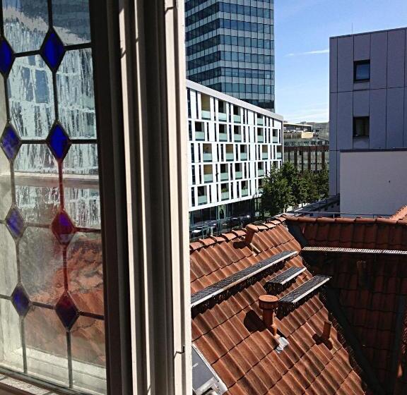 Frauenhotel Hanseatin   Women Only