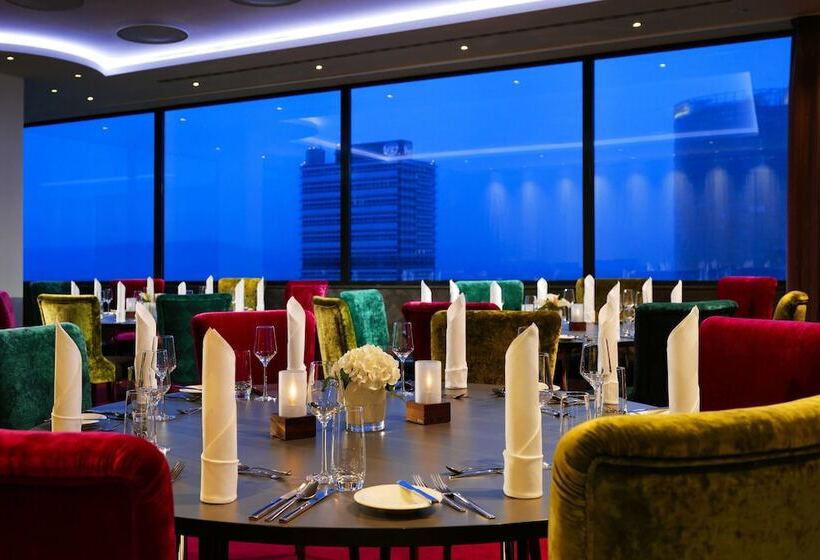 ホテル Bonn Marriott