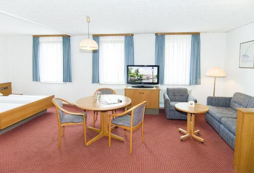 בית מלון כפרי Café Schlack