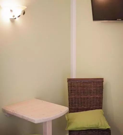 Hotelli Cafe Hehrlich   Cafe, Pension & Mehr