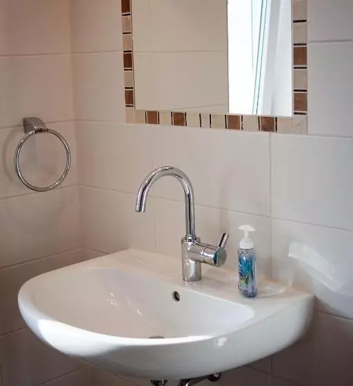 Hotelli Cafe Hehrlich   Cafe, Pension & Mehr