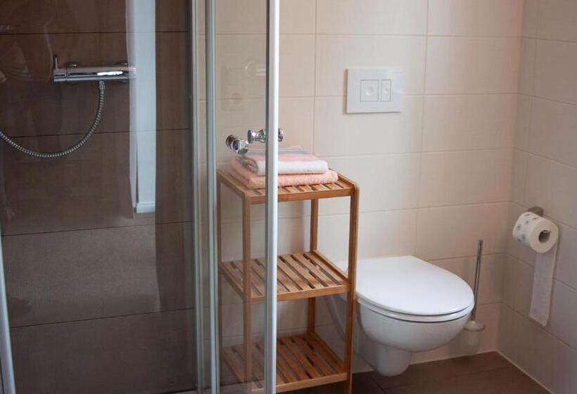 Отель Cafe Hehrlich   Cafe, Pension & Mehr