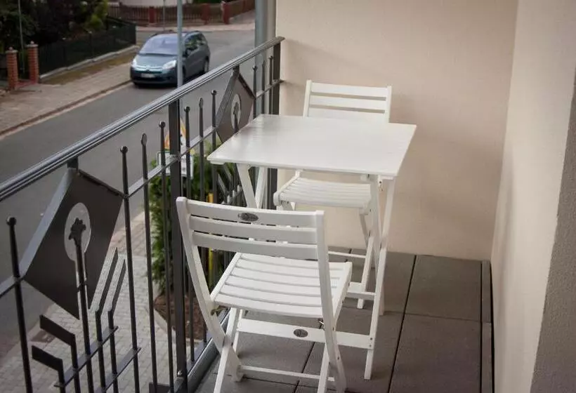 Hotelli Cafe Hehrlich   Cafe, Pension & Mehr