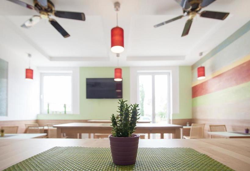 בית מלון כפרי Come Inn