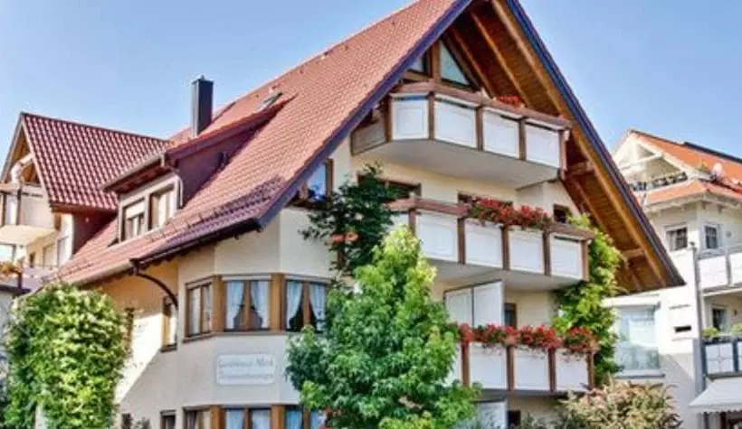 Hotelli Gästehaus Merk Merk Gbr