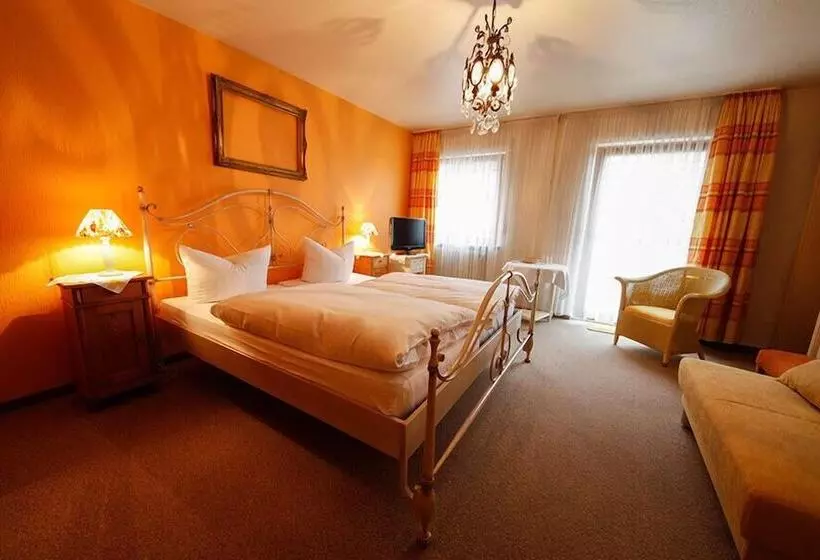 Hotelli Gästehaus Merk Merk Gbr